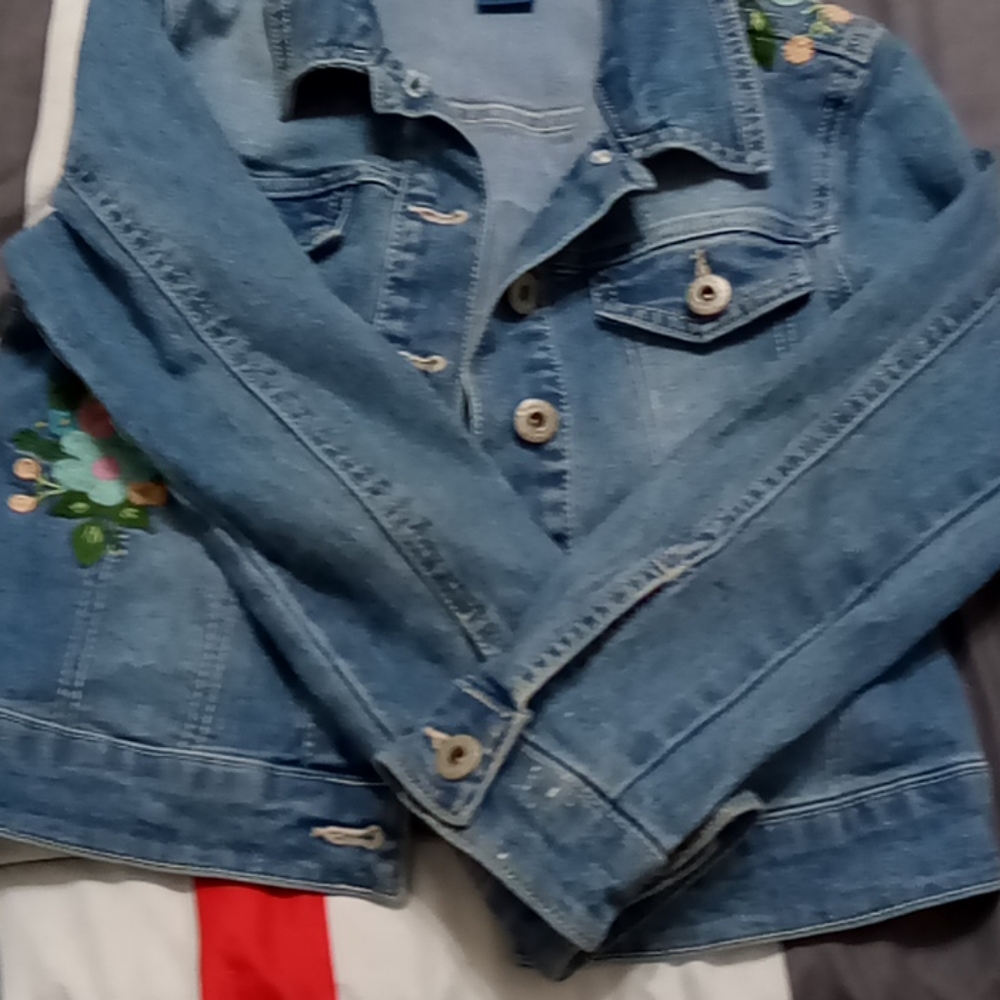 Jean jacket - Picture 2 of 2